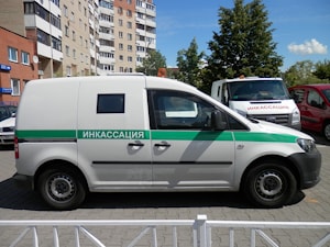 Бронеавтомобили для инкассации Фольксваген Кэдди